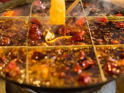 Hot pot industry market background and positioning